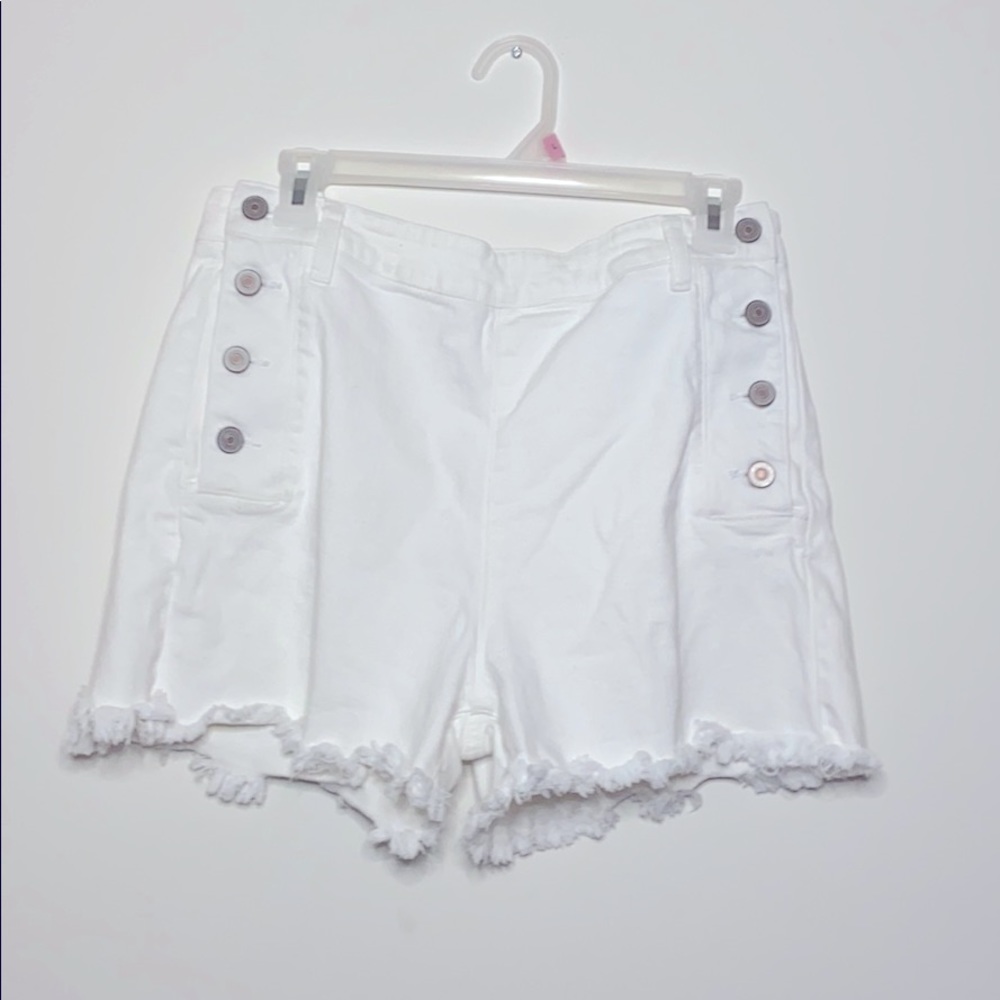 Button high waisted short